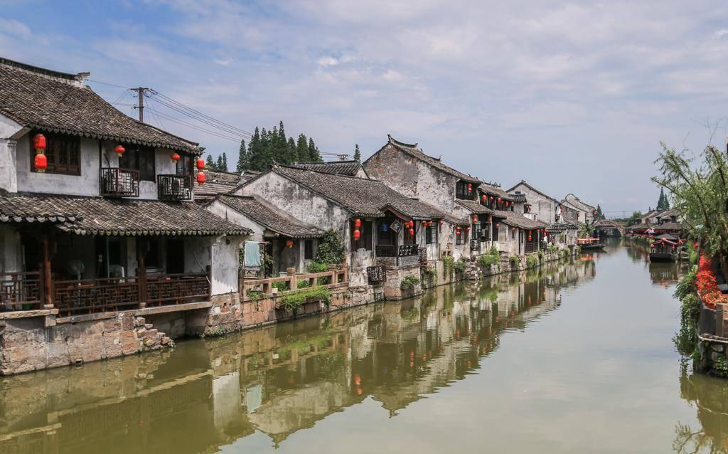 职场女性冬季如何着装能兼顾商务性和保暖性?游戏画面